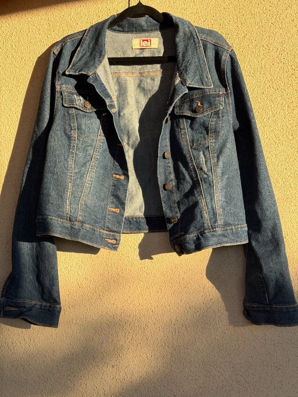 Vintage l.e.i. Cropped Denim Trucker Jacket Flare Sleeve - Medium Wash Blue Y2K